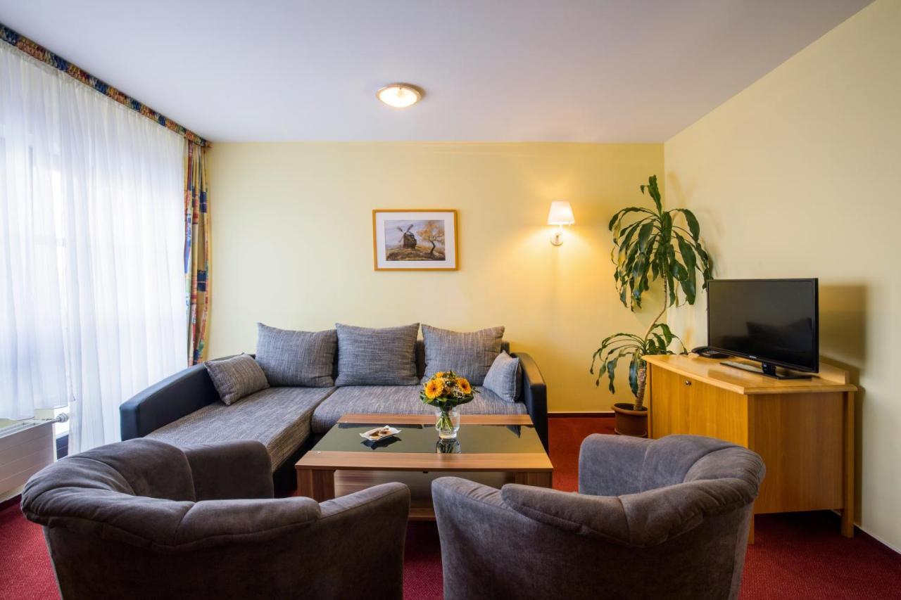 Hotel Hubertusbaude Waltersdorf  Zewnętrze zdjęcie